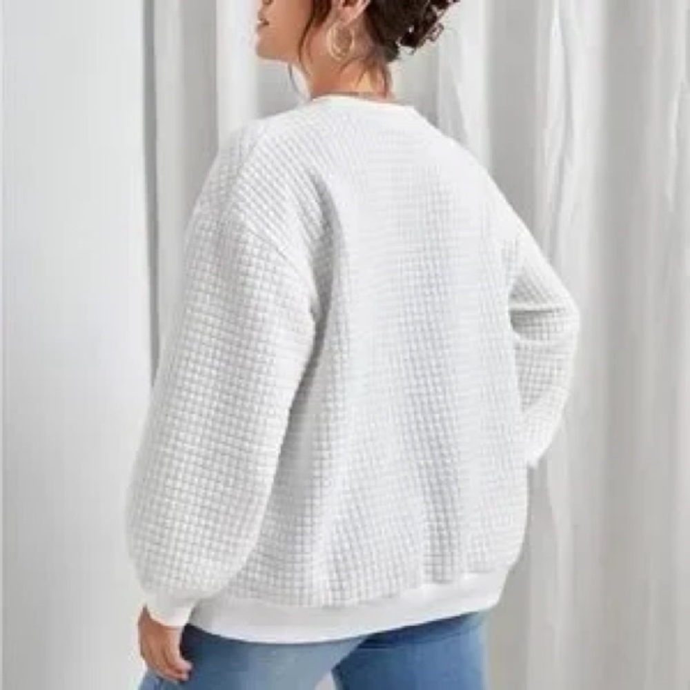 SHEIN White Quilted Textured V-Neck Pullover Size Large